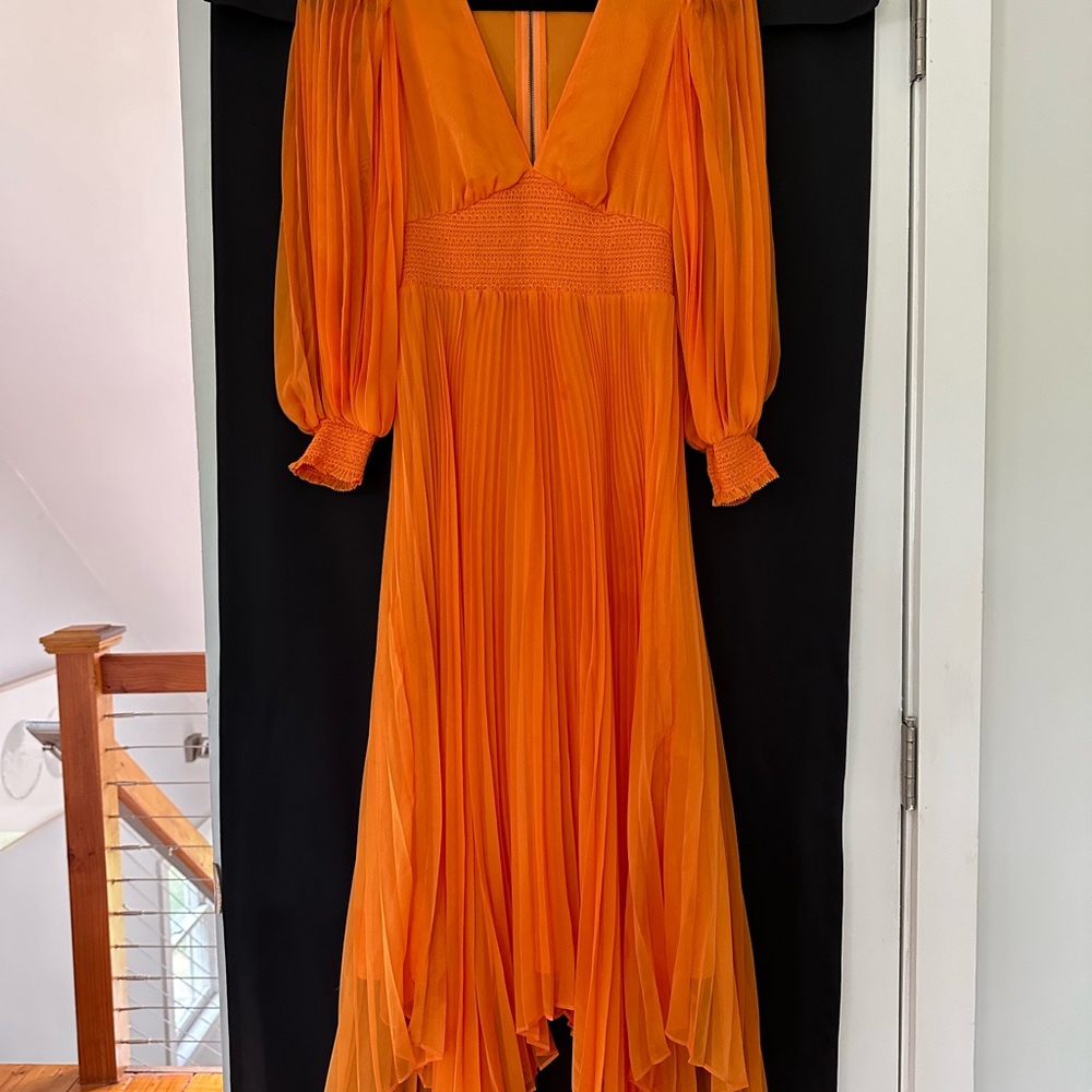 Alice + Olivia Sion Pleated Midi Dress